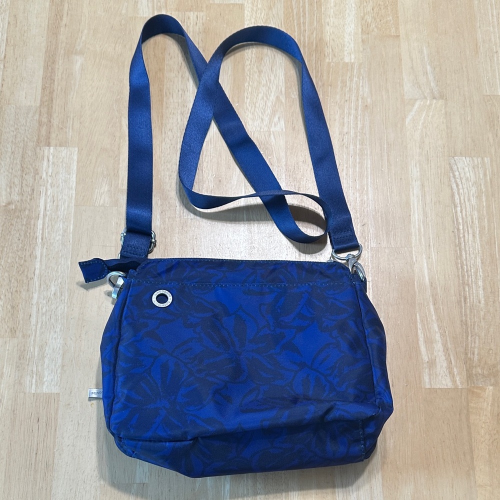 Baggallini Blue Floral Crossbody Bag - Picture 3 of 11
